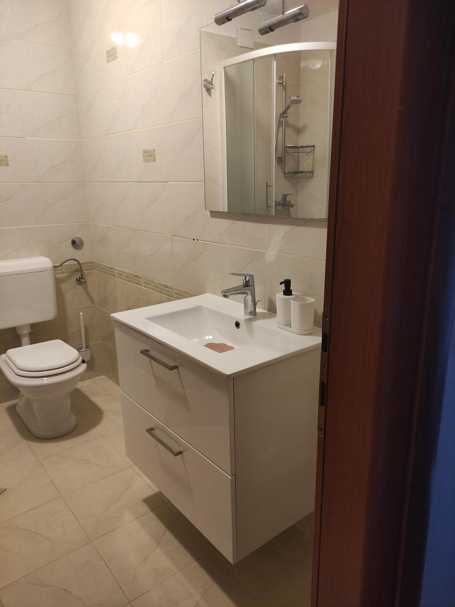 Apartman Vesna 2 Persons นยีวีเซ ภายนอก รูปภาพ